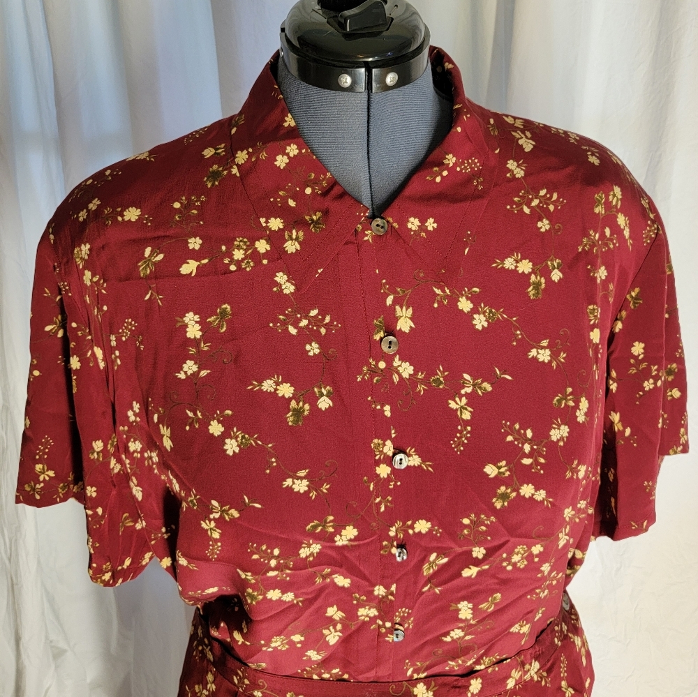 Silk Liz Claiborne Red Cream Separates Polo Collar